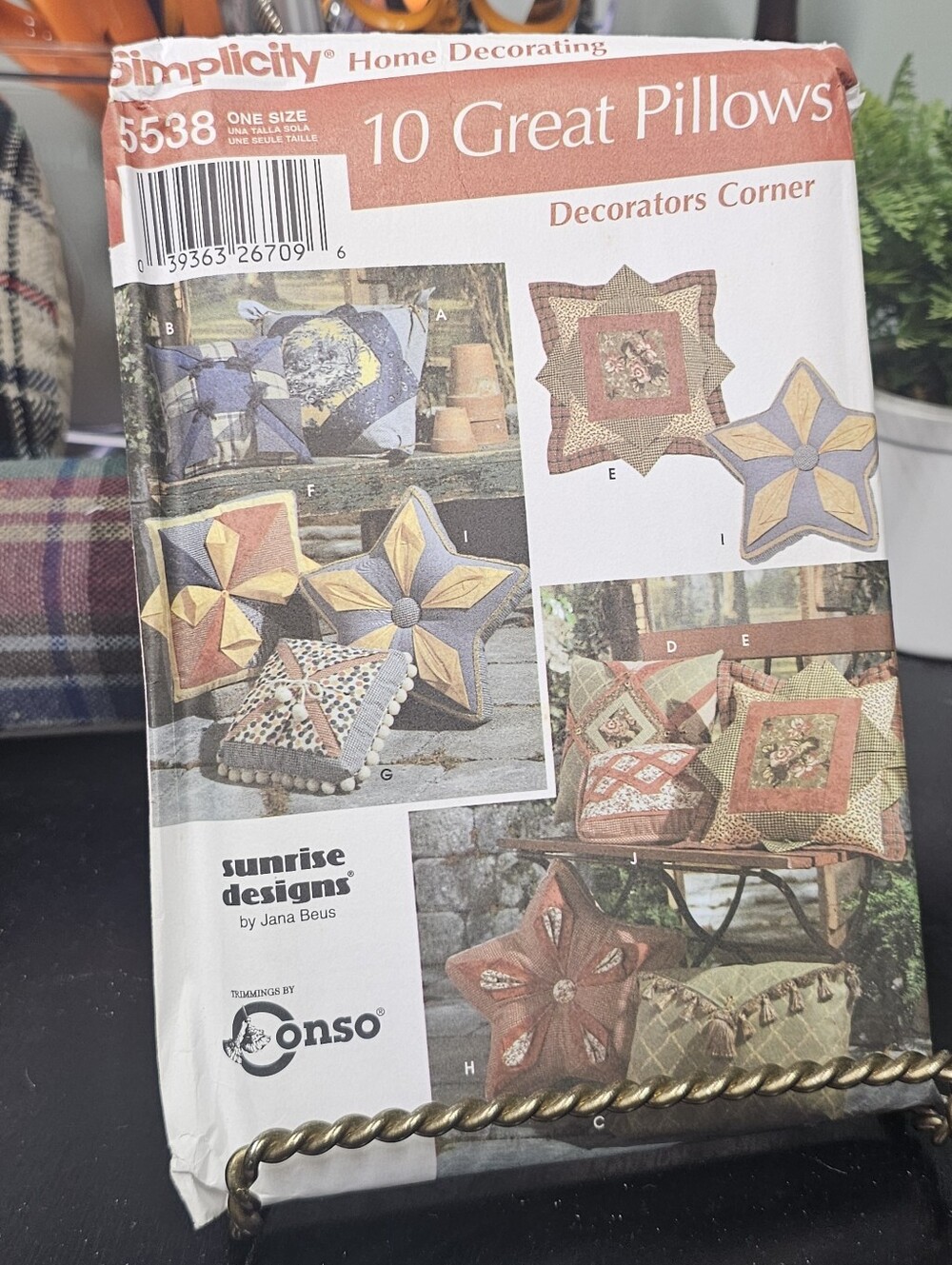 Simplicity 5538 Sewing Pattern Pillows
